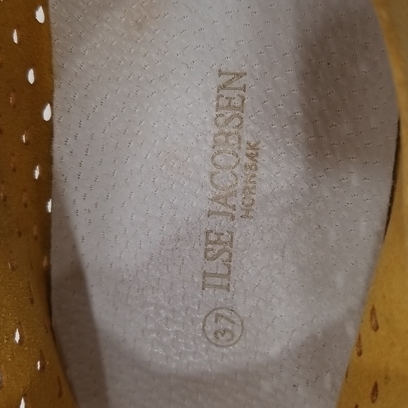 Ilse Jacobsen Golden Rod Perforated Tulip Slip-On Sneakers EU size 37 - Picture 3 of 10